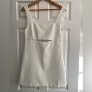 Glam White Women’s Mini Dress with Cutout Size S